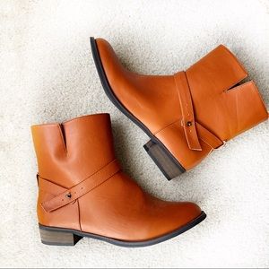 NWOB Unze London Ankle Bootie